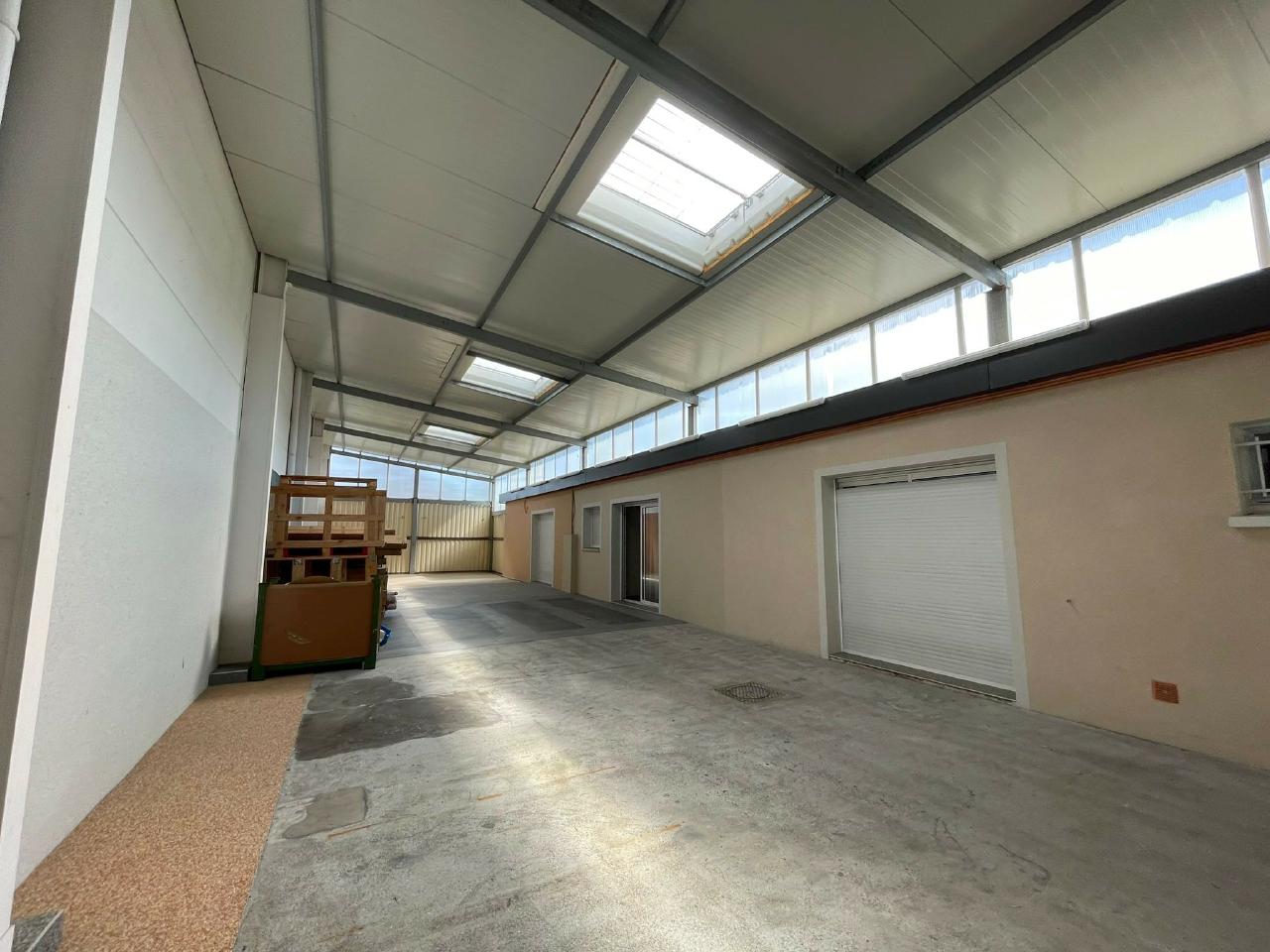 Local d'activité Fretin 698m² Location local d'activité Fretin Nord OLACT2422501 4